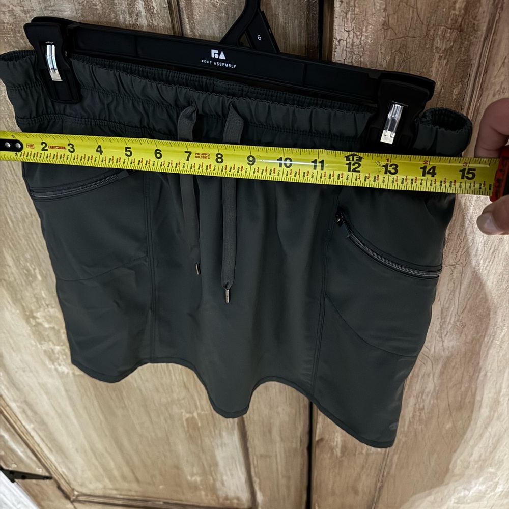 Apana Performance Green Drawstring Skort - Picture 3 of 12